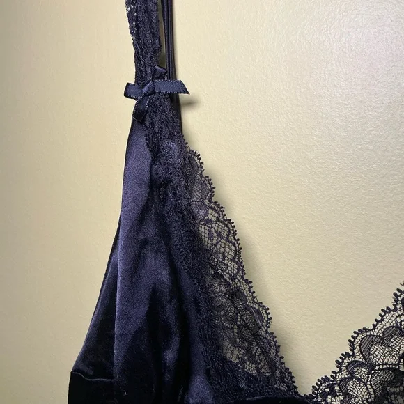Victoria’s Secret Black Satin and Lace Slip - Picture 5 of 7